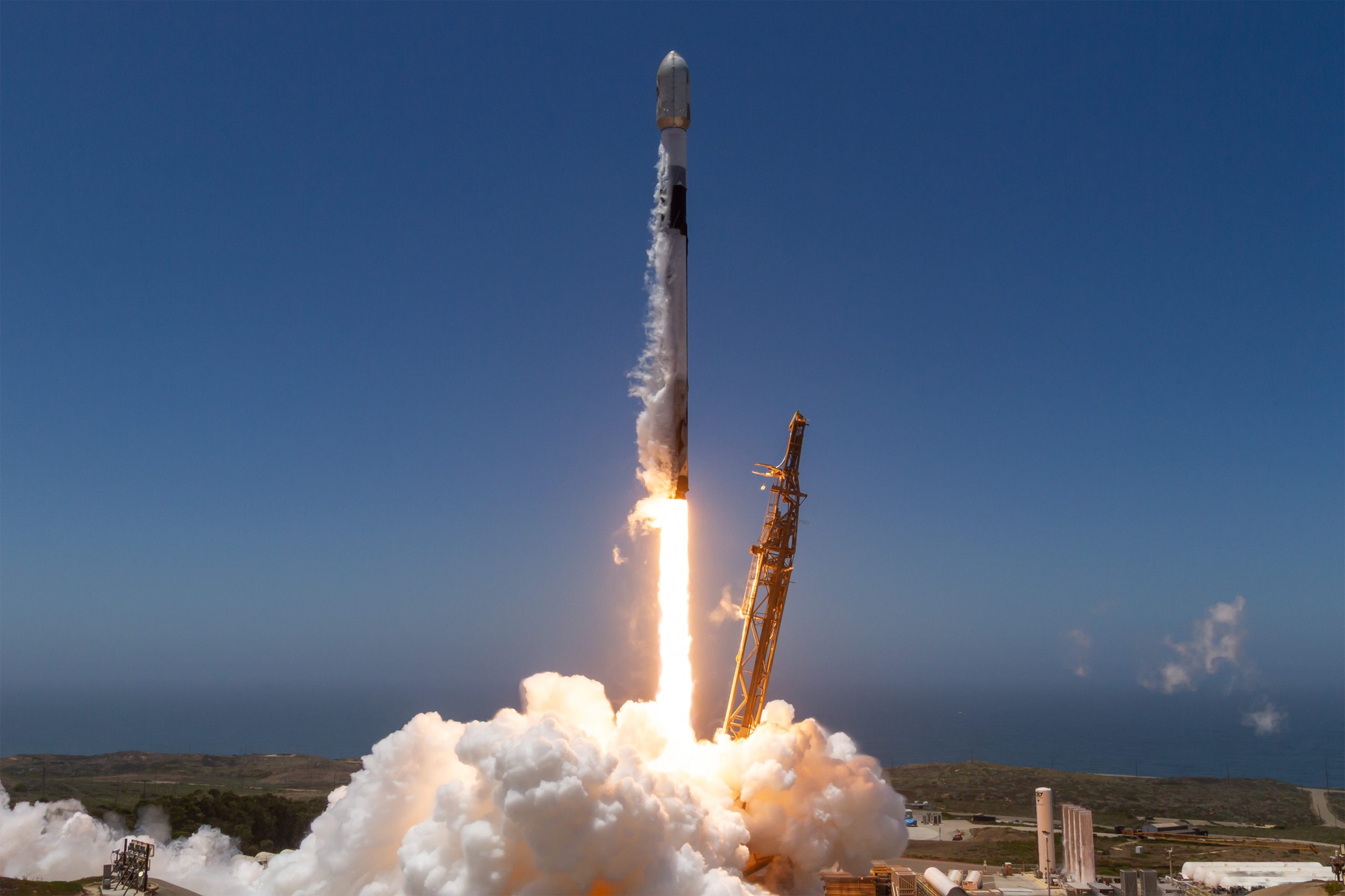 美国太空军将发射合同上限提高至170亿美元,应对卫星发射需求激增