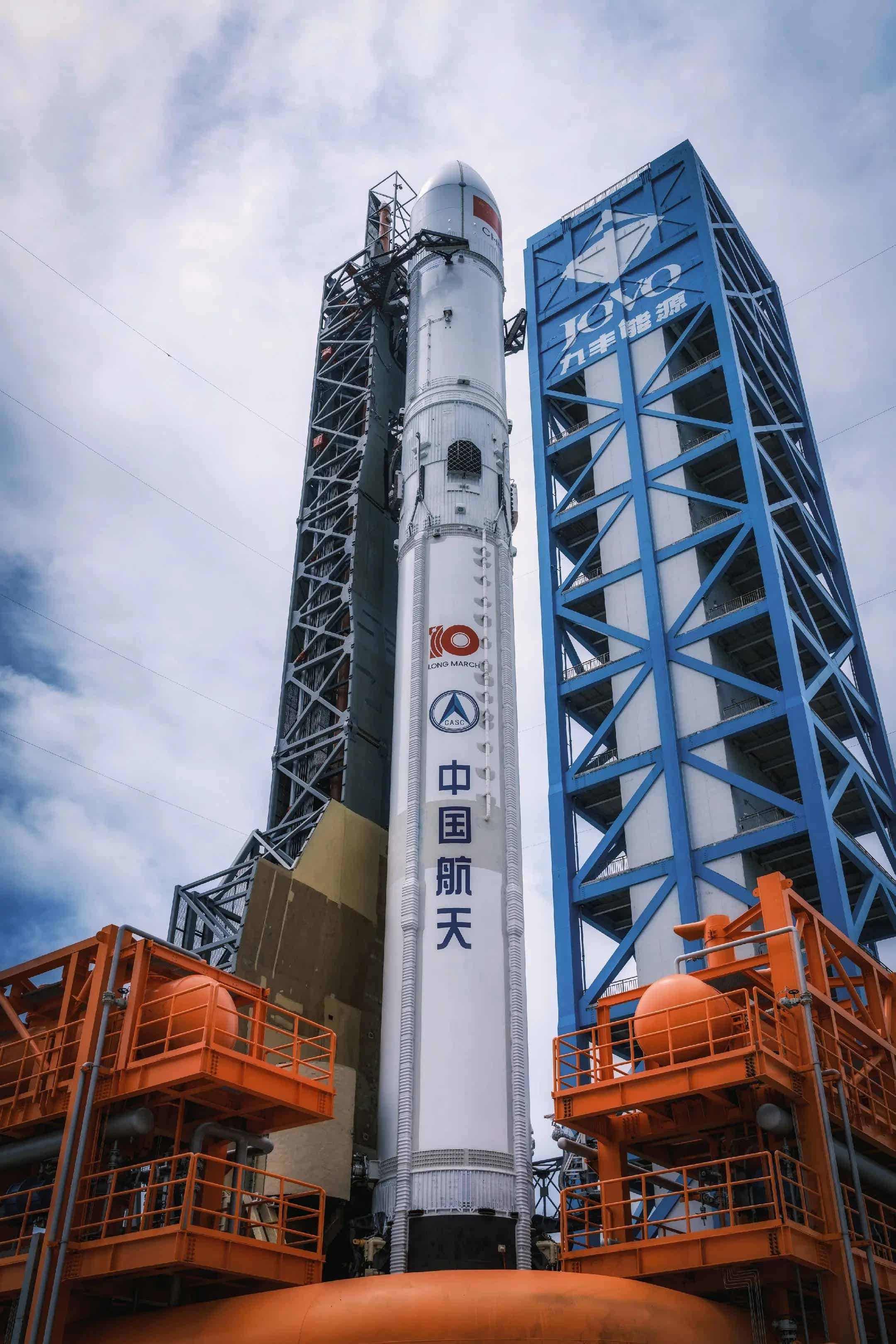 长征十号乙首飞成功,中国首次实现火箭一子级可控回收